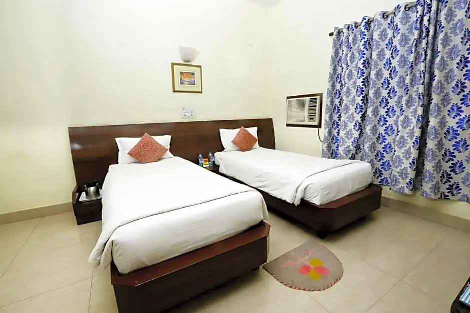 Standard Double room (twin beds)