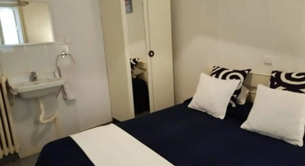 Hotel photo 12