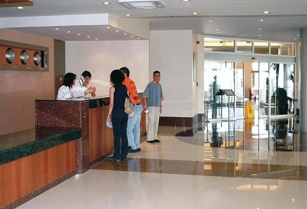 Lobby & Reception