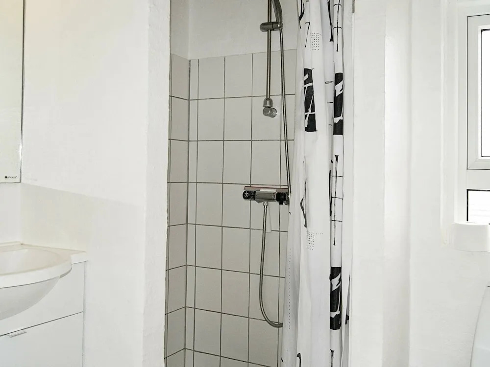 Sprawling Holiday Home in Ebeltoft With Terrace - фото 9