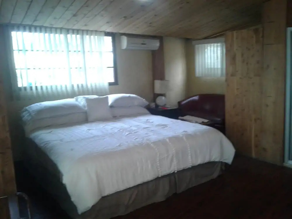 Standard Double Penthouse room (full double bed)
