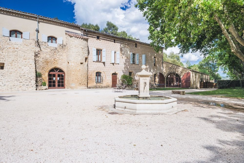 Voir la photo 1 — Le Relais du Grand Logis Cadarache ITER