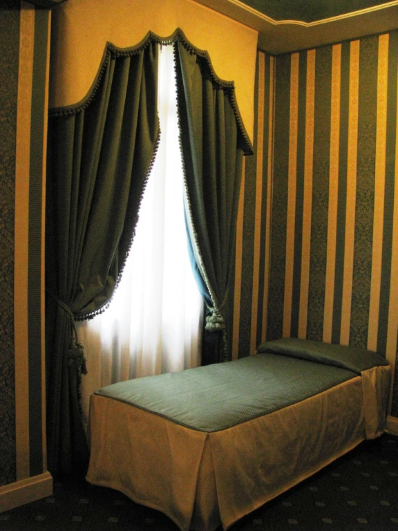 Superior Double room (full double bed)