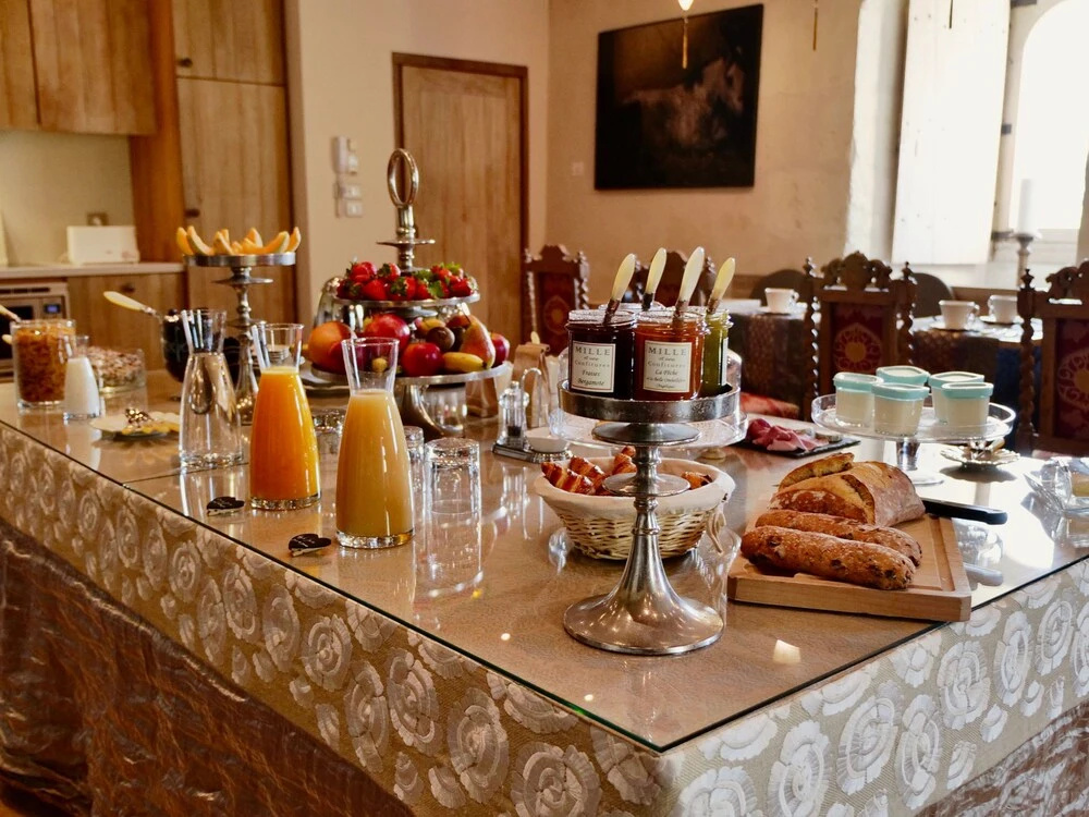 Food & Beverage