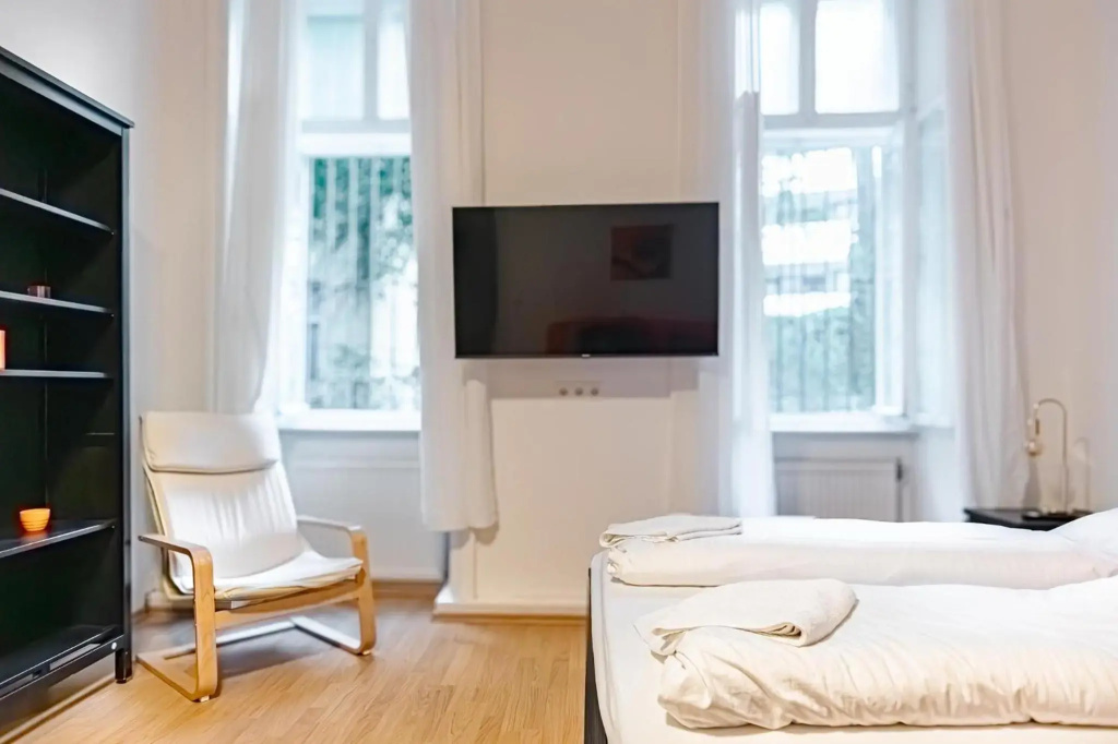 Chic Apartment - Very Central and Well Connected