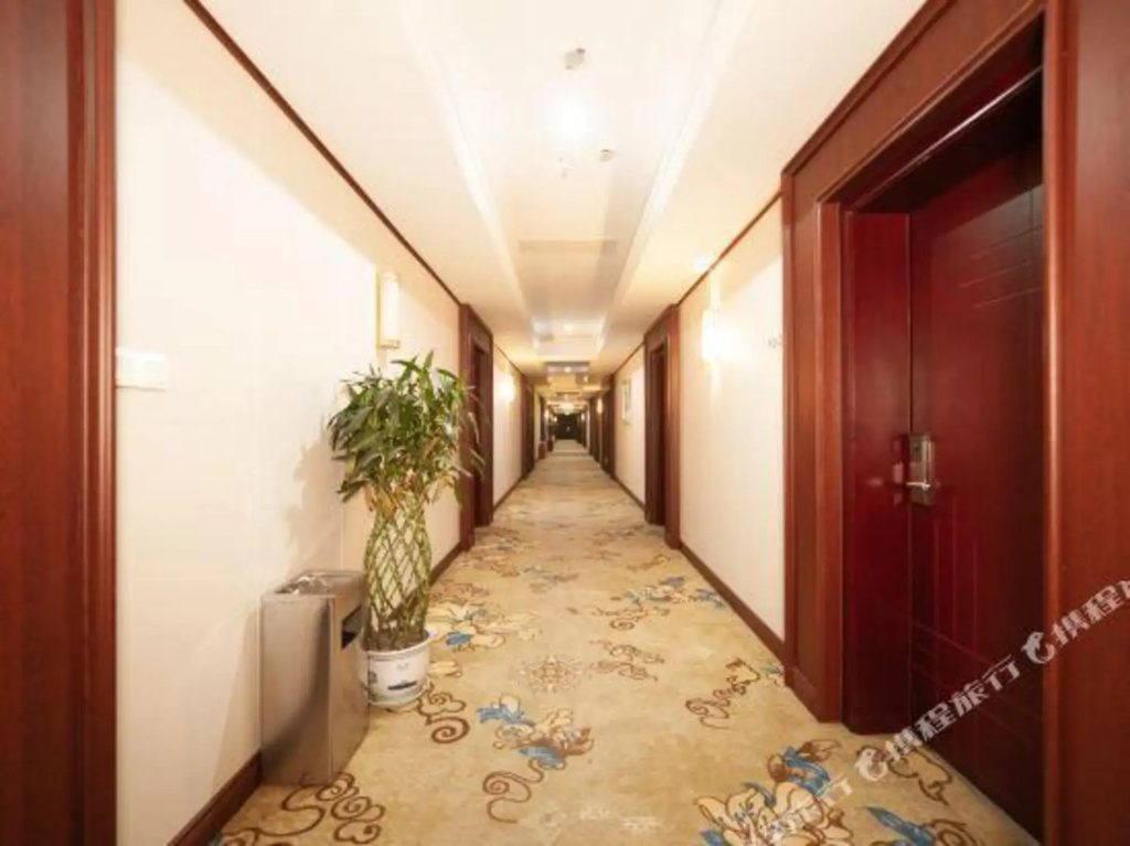Wanxin Zhige Hotel (Zigong Huashang Civic Center) - фото 15