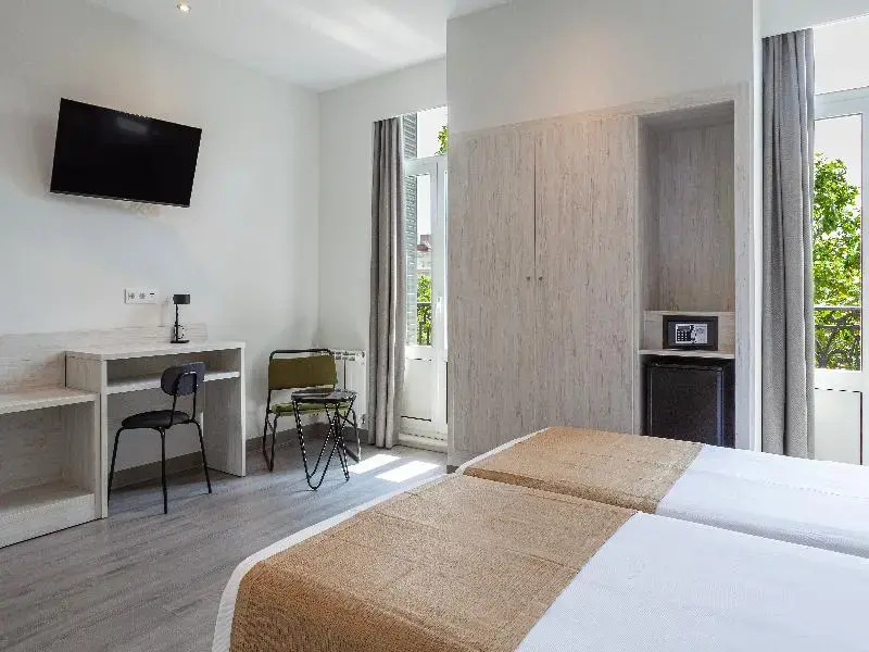 Superior Double room (twin beds)