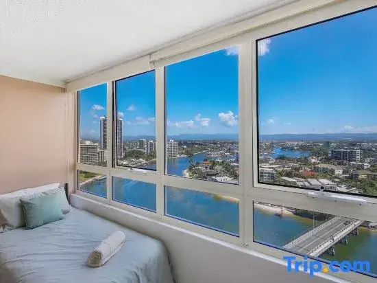 Salt & Sky Arcade- Sleeps 12