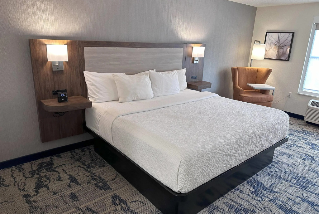 La Quinta Inn & Suites by Wyndham Milwaukee SW New Berlin - Général