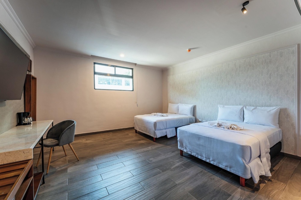 Hotel MID Project — 3