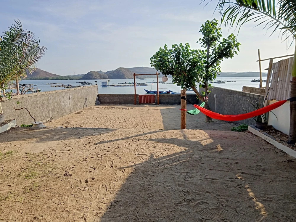 Beach & Waterfront