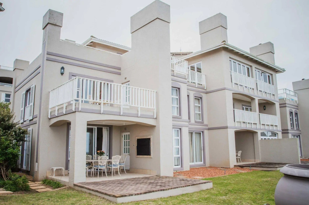 Aan de Zee @ Pinnacle Self - Catering Villas