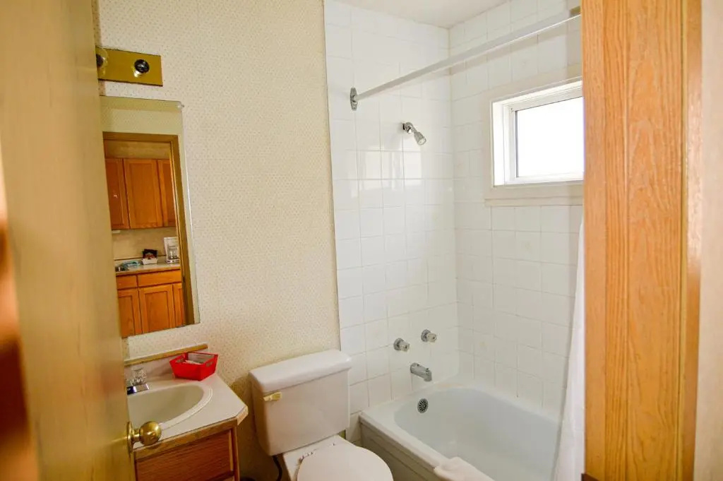 1 Bedroom Suite