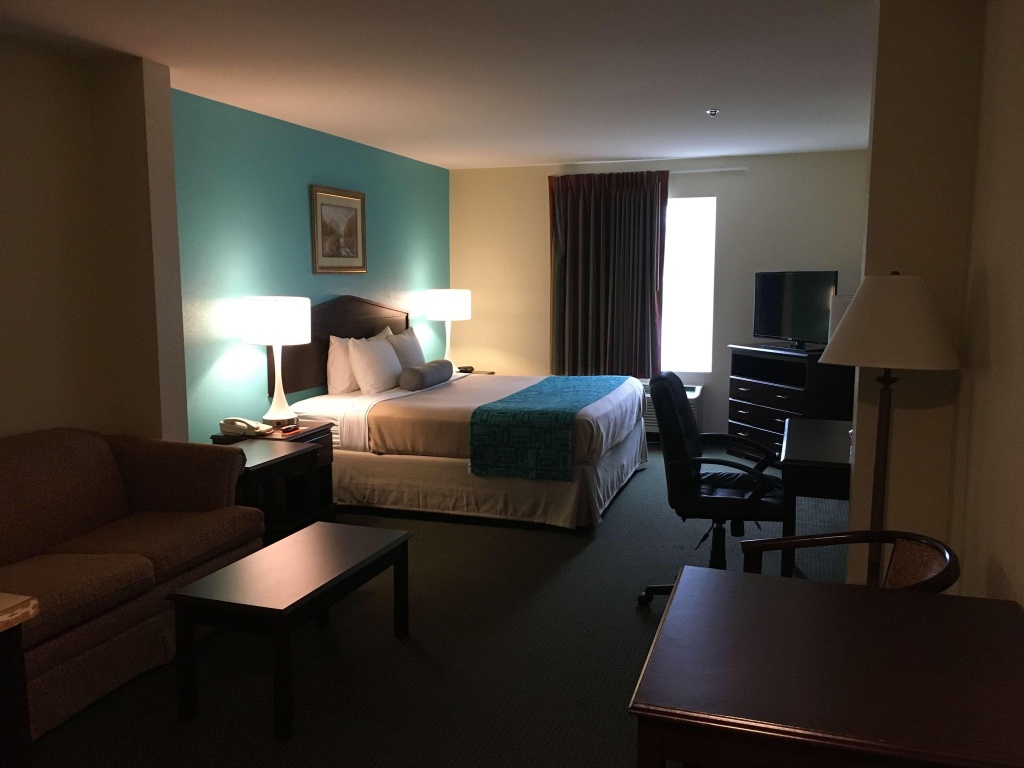 Howard Johnson by Wyndham Houma — 4
