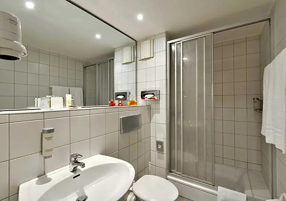 Michel Hotel Frankfurt-Airport Ruesselsheim - Chambres