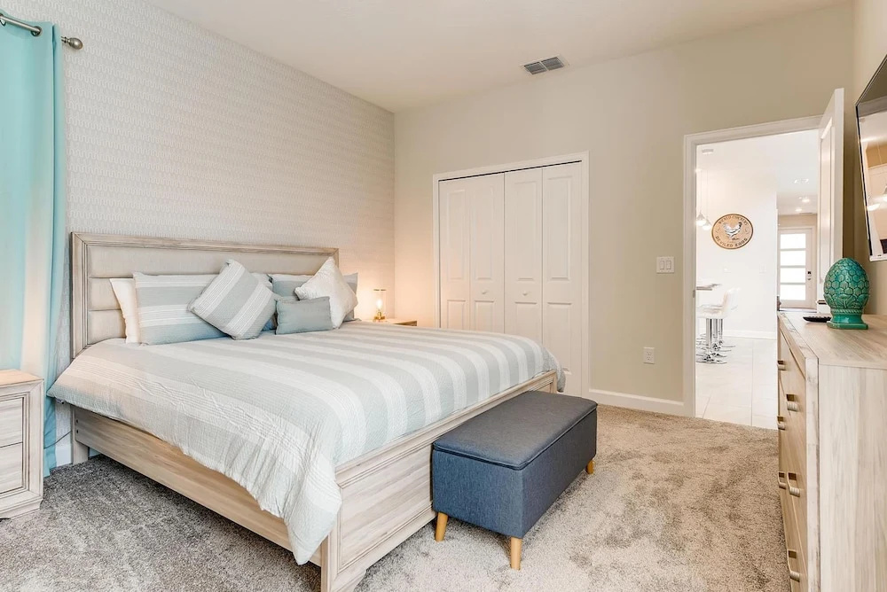 8958 CC 5BR Single Family Retreat Private Pool