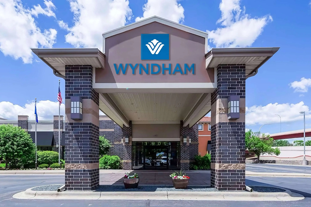 Wyndham Bloomington - Mall of America