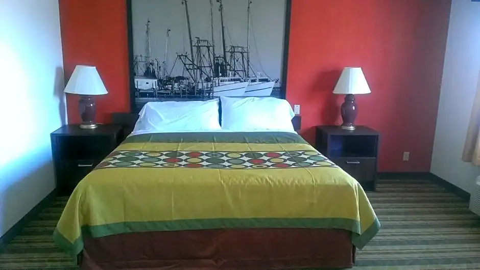 Double Suite (full double bed)