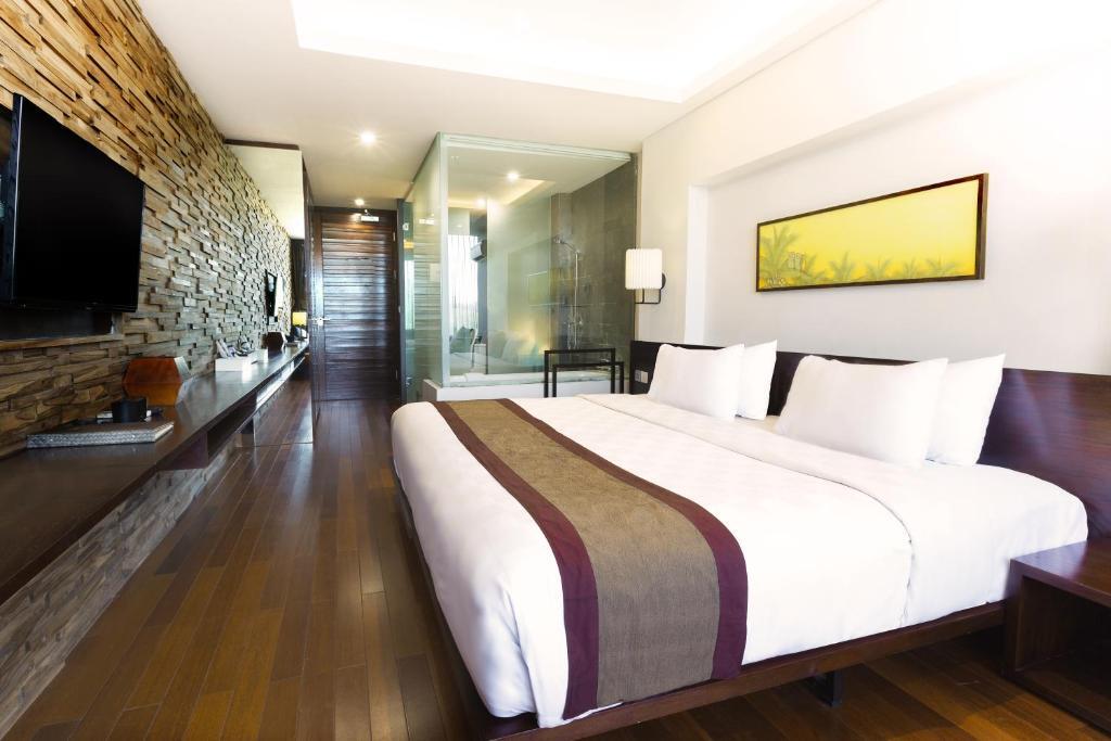 Watermark Hotel & Spa