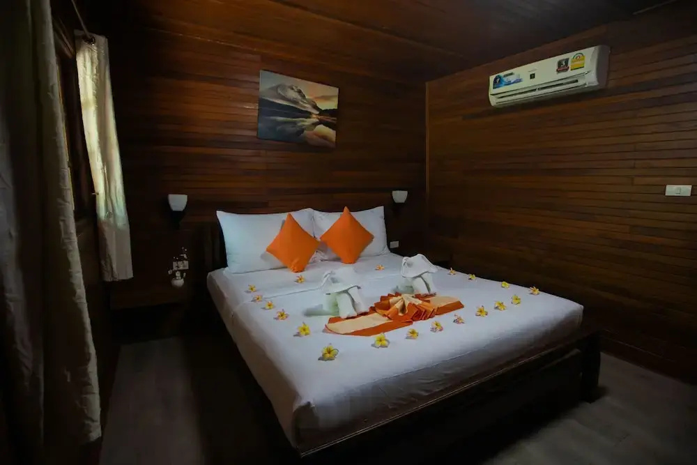 Standard Double room beachfront (full double bed)
