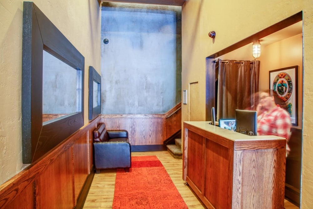The Bartlett Hotel and Guesthouse — 5