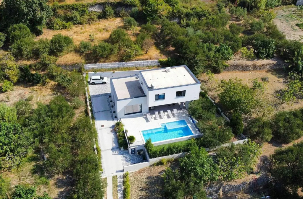 NEW! Modern Villa Elia with 40sqm heated pool, 3 bedrooms, and Split city views