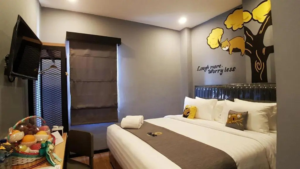 Deluxe Double room (full double bed)