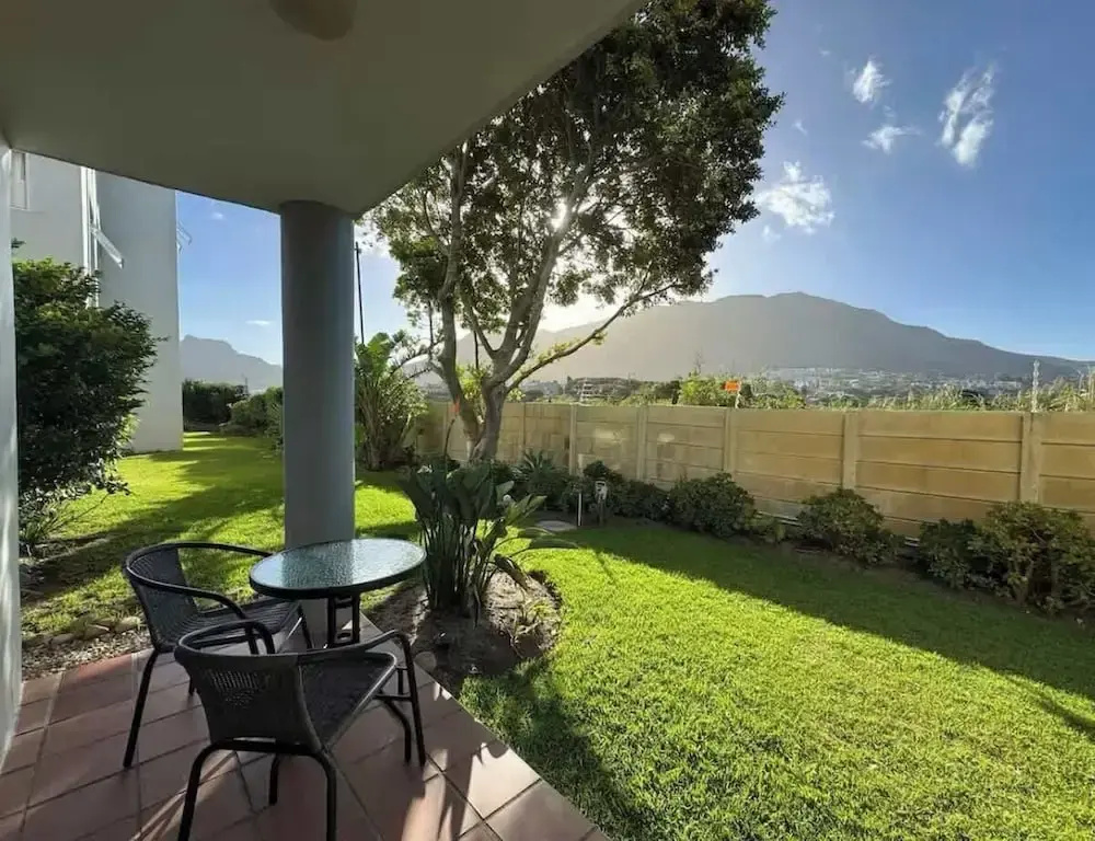 2 Bedroom Ground Floor Apartment, Princess Beach Club, Houtbay