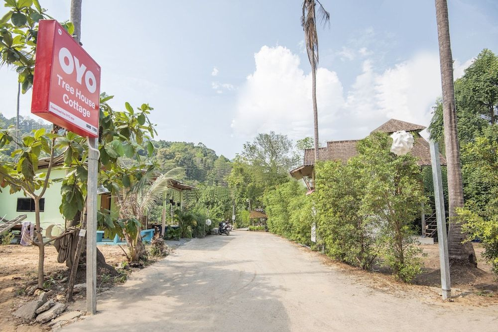 Oyo 693 Tree House Cottage