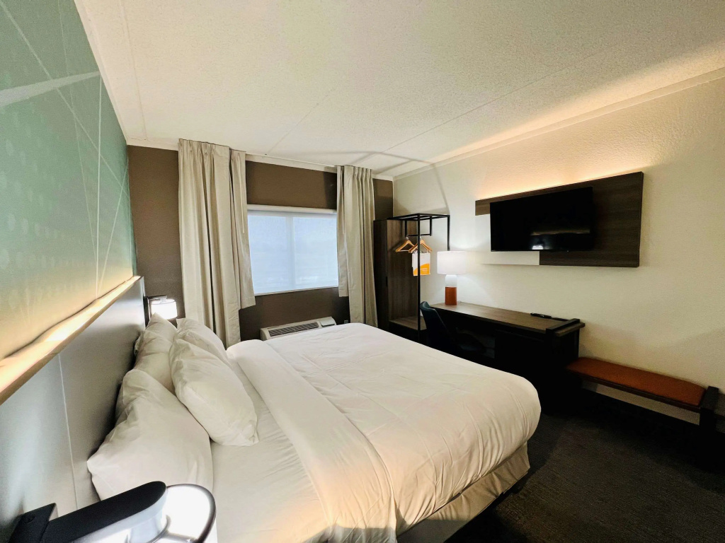 Standard Double room (full double bed)