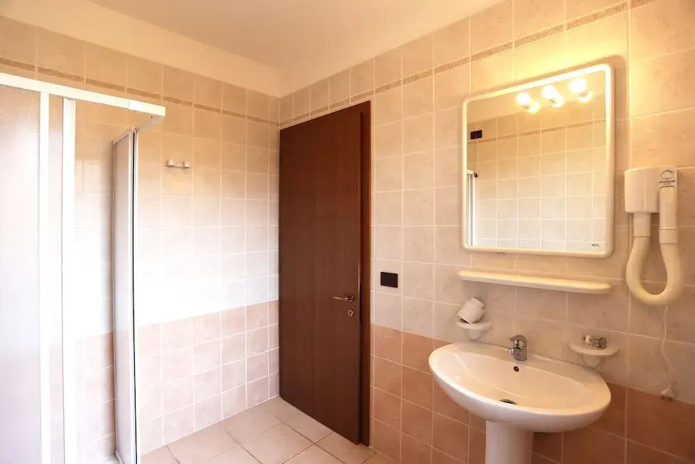 Comfort room