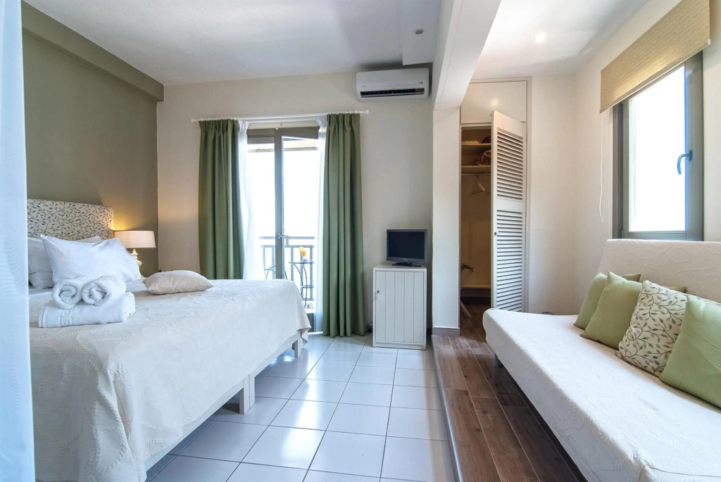 Kenta Beach Hotel — 4