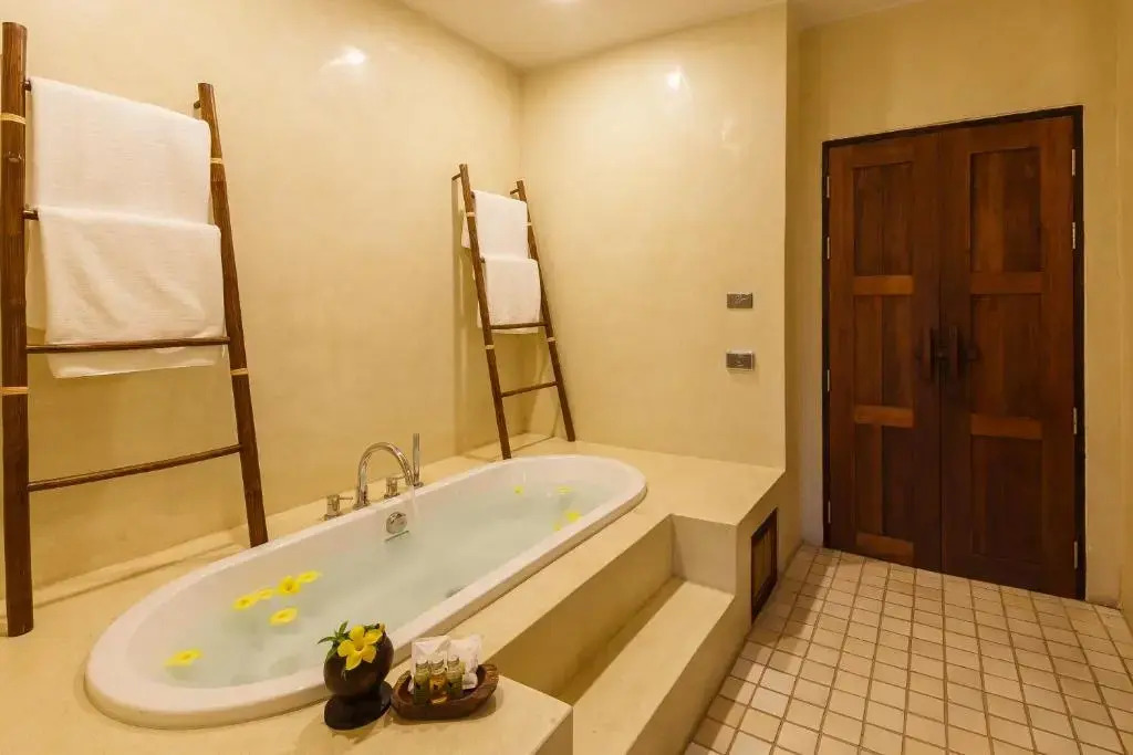 Коттедж с 2 комнатами в Azalea Village Wellness Resort