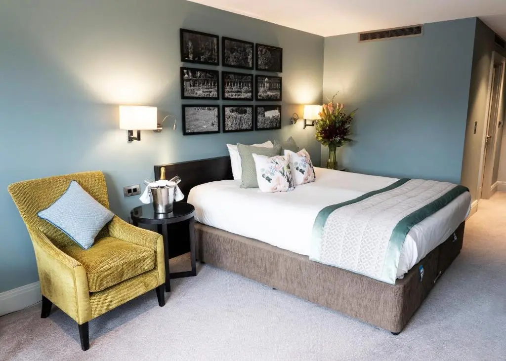 Superior room