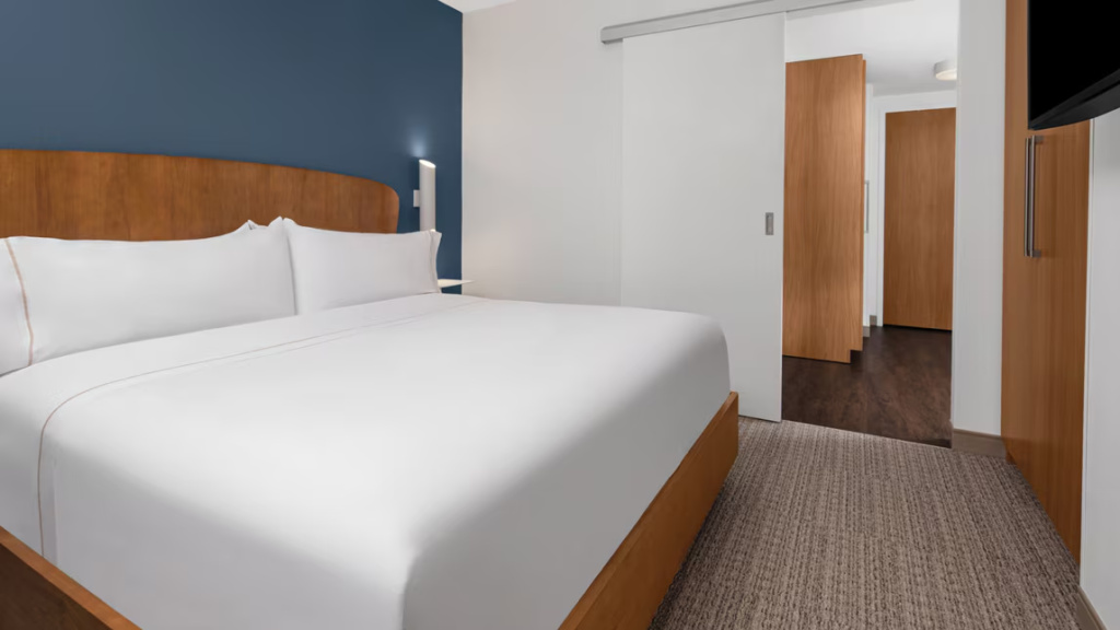 2 Bedrooms Double Suite (full double bed)