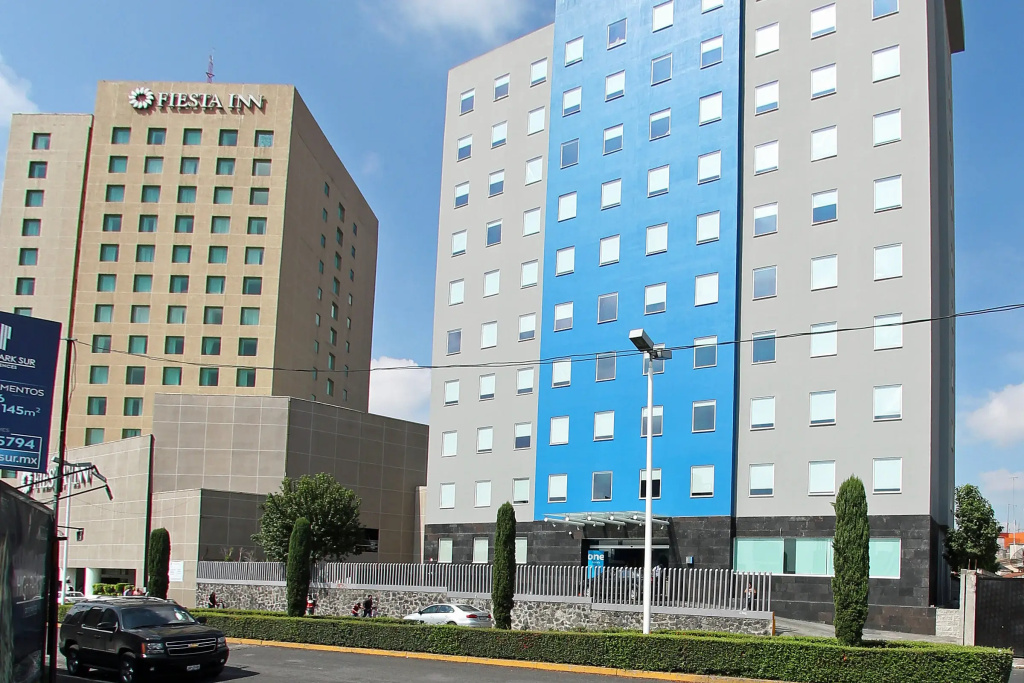 One Ciudad de México Periférico Sur