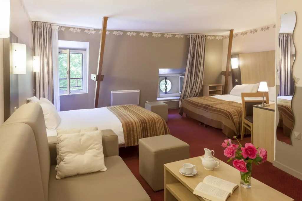 Hotel Brit Hotel Chinon le Lion d'Or - Général