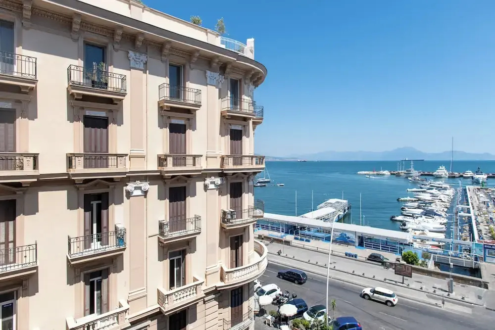Superior room with balcony and with partial sea view