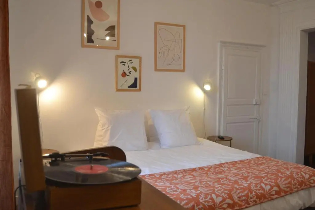 Voir la photo 3 — Artefact