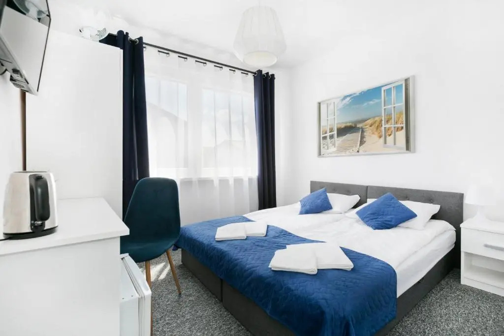 Standard Double room (full double bed)