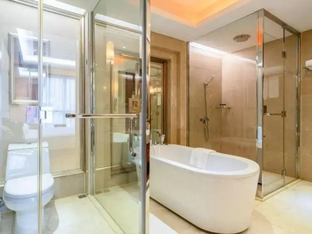 River & Holiday Hotel — фото