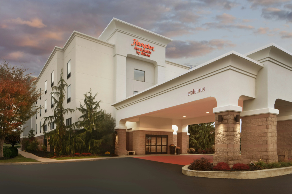 Hampton Inn & Suites Cleveland Mentor
