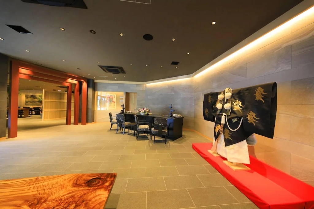 Lobby & Reception