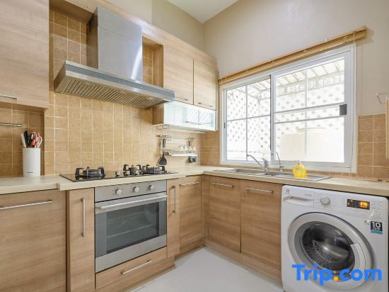 3BR Family Home | 8 Guests | Pool Access | Bangkok