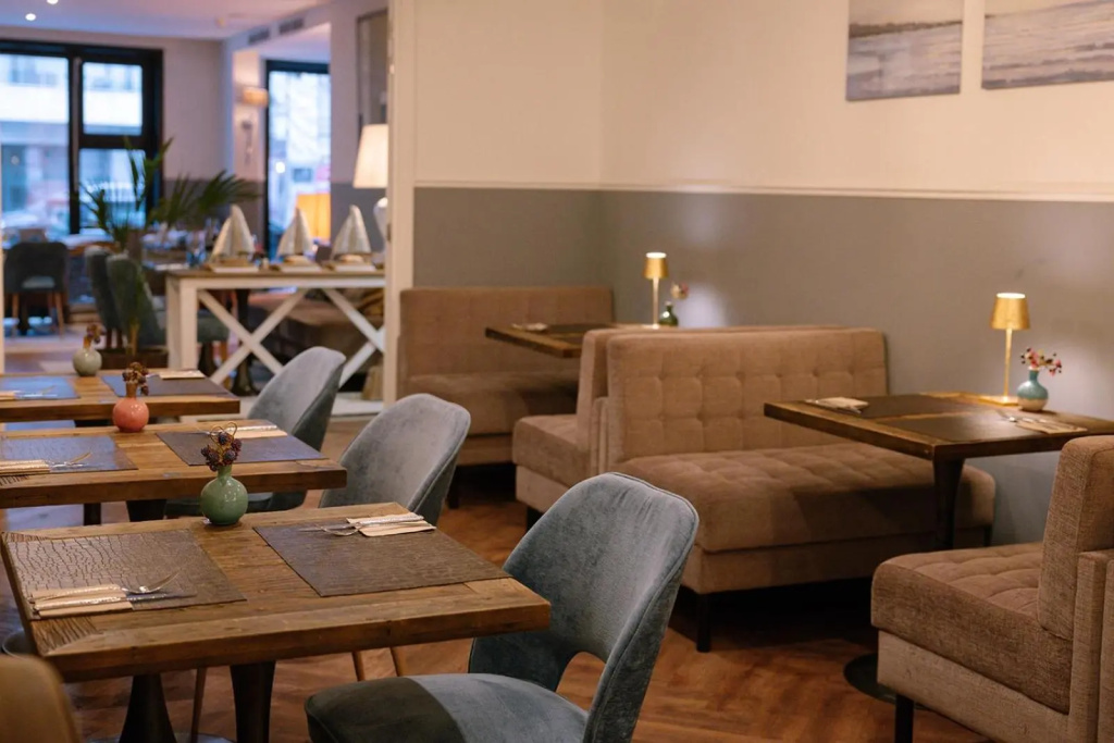 Hotel Cocoon