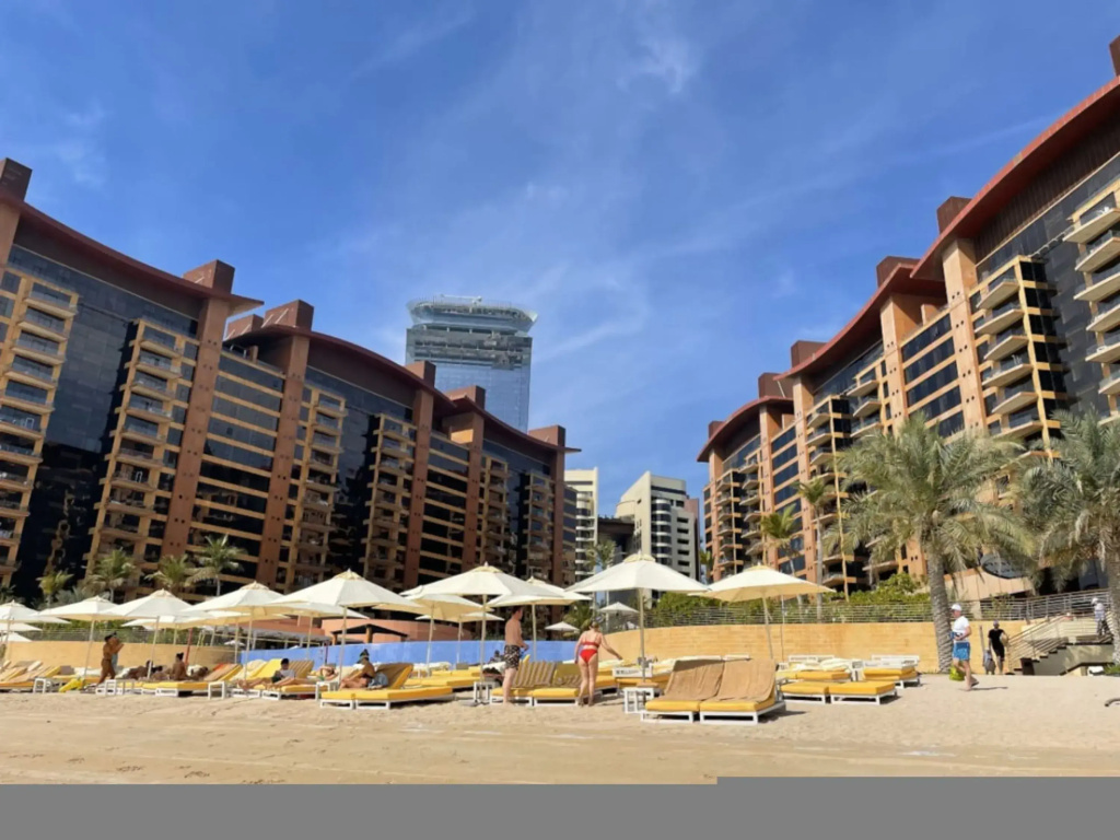 Tiara Residences Stay on the Beach 2 Beds
