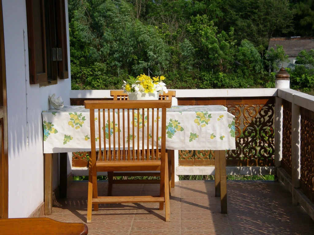 Balcony & Terrace