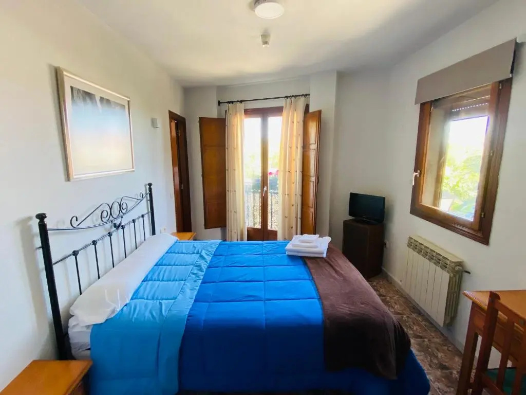 Standard Double room with balcony (full double bed)