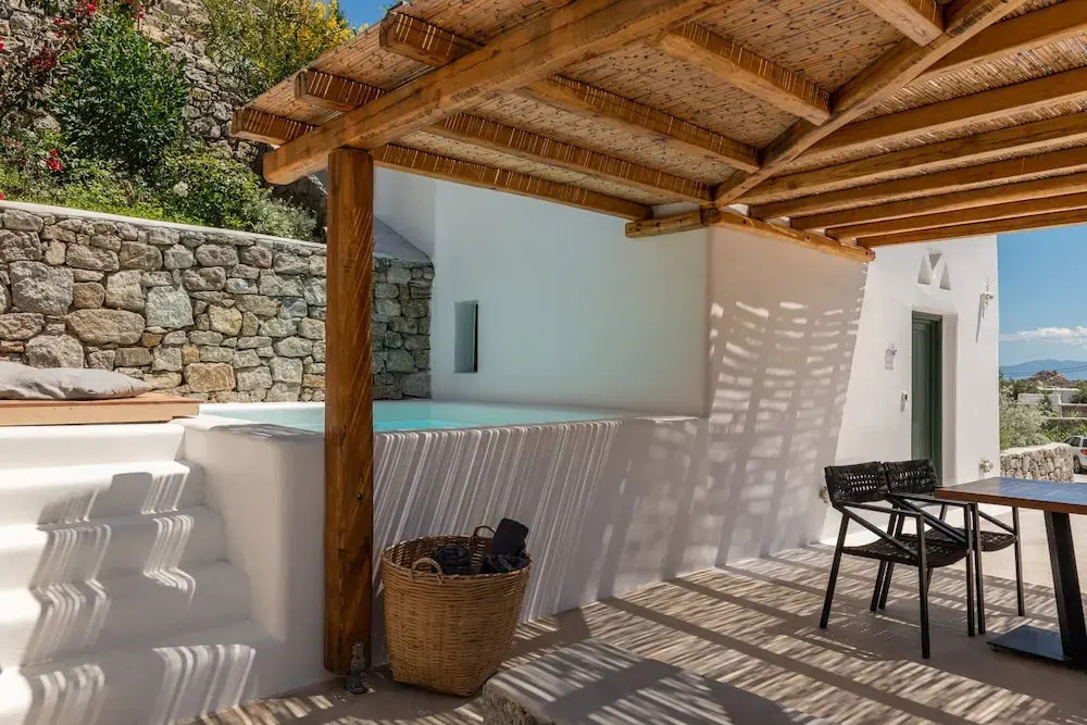 2 Bedrooms Superior Quadruple room