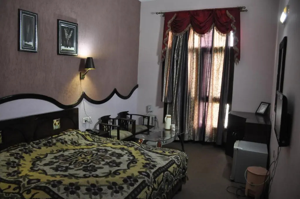 Hotel Pratiksha - Chambres